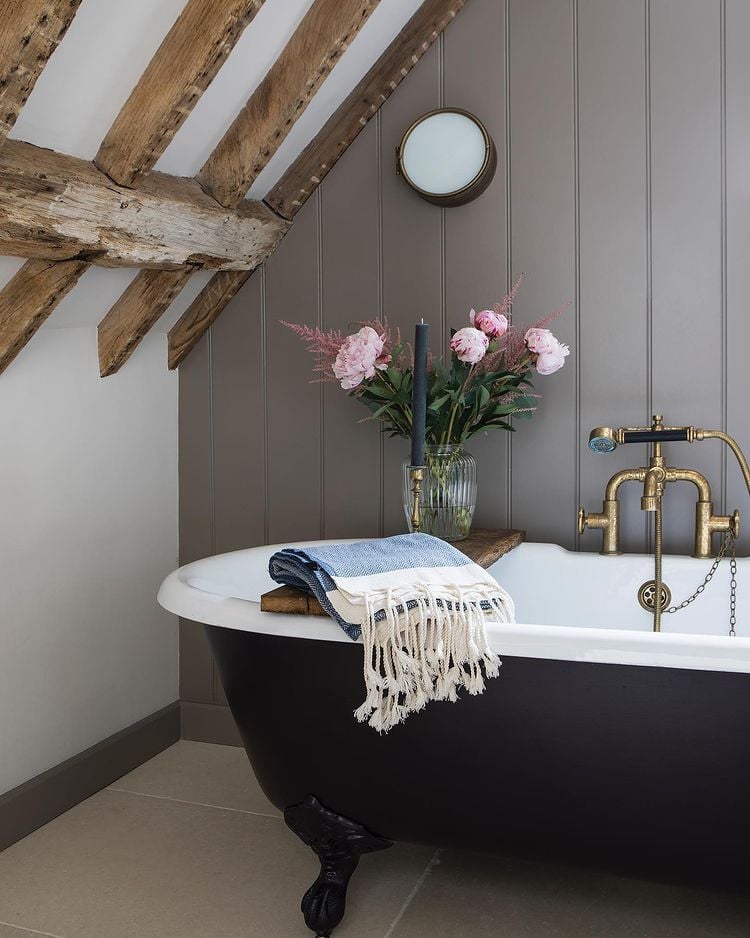 rustic bathroom